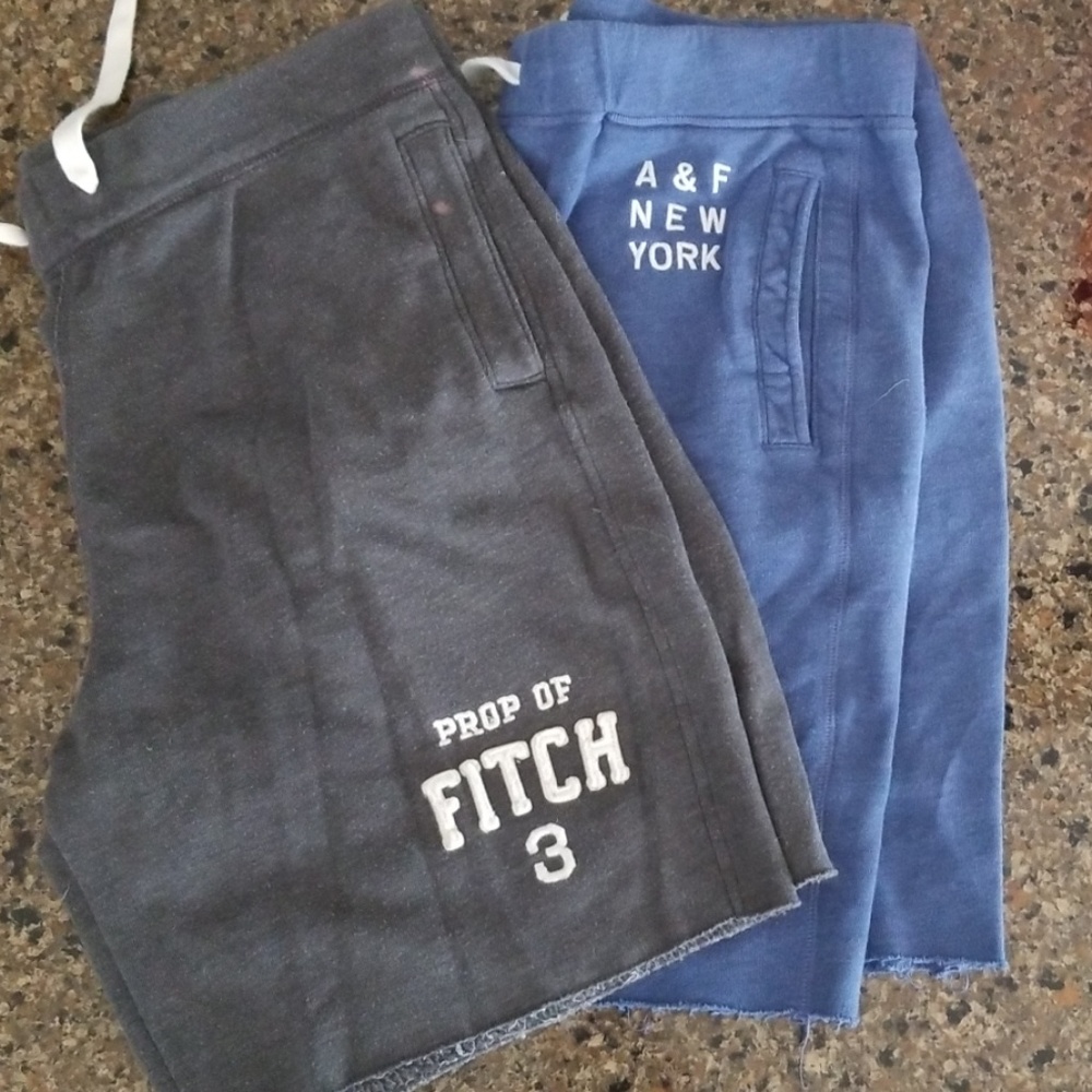 2 pair Mens XL sweatshorts